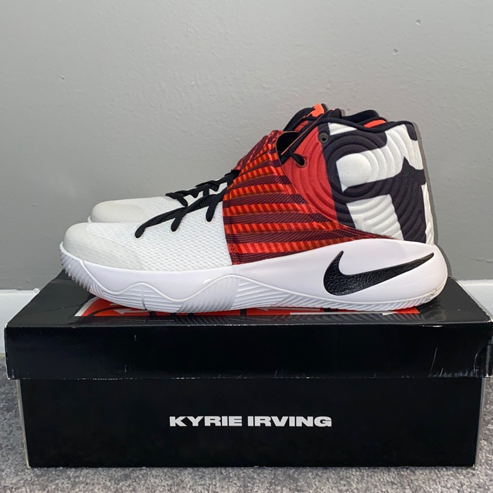 Nike Kyrie 2 Crossover